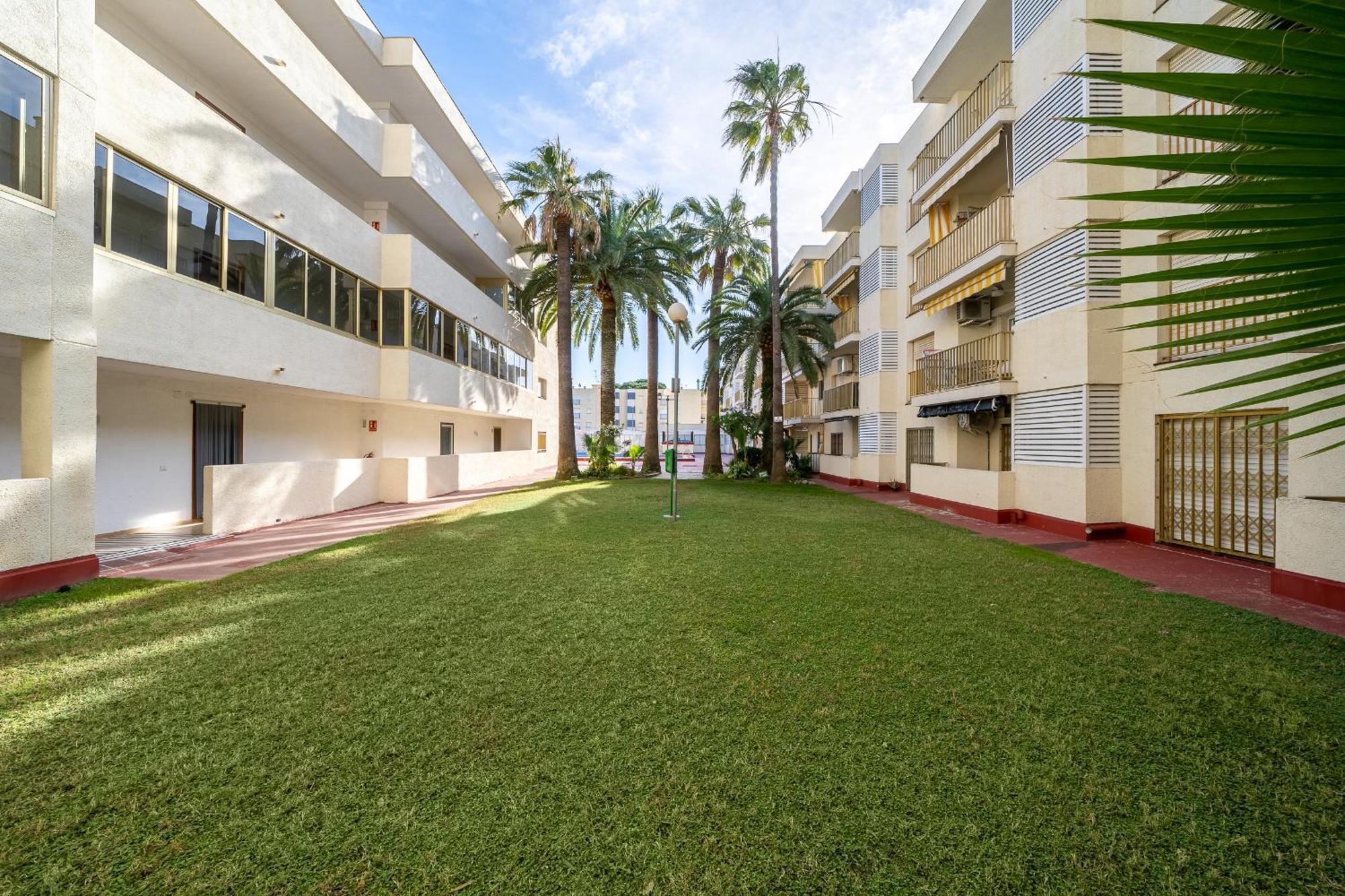 Hauzify I Apartaments Reddis Cambrils Ngoại thất bức ảnh